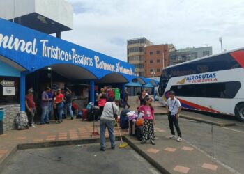En la temporada de vacaciones el movimiento de pasajeros ha sido bajo, según vendedores de boletos