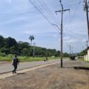 Voz Comunitaria | Vecinos de Ojo de Agua viven en zozobra por cortes eléctricos y falta de mantenimiento en quebrada