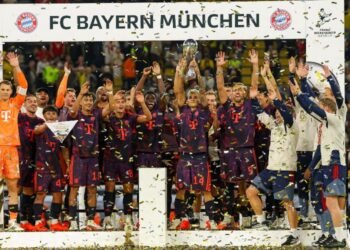 Olise dirige al Bayern al título de la Supercopa Franz Beckenbauer