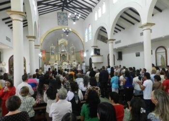 Cantaurenses elevan plegarias con motivo del 286 aniversario de la ciudad (+Fotos)