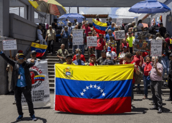 Chavistas rechazan presencia de Estados Unidos en Venezuela y piden liberación de Maduro (+Fotos)