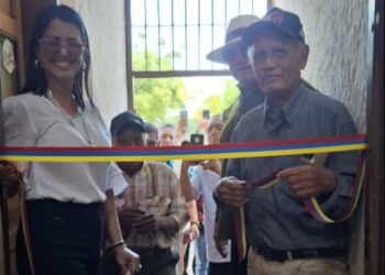 32 artistas anzoatiguenses se unieron en una exposición para ayudar a afectados por sismos (+Video)