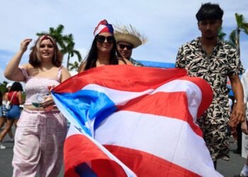 Gran expectación entre los fanáticos de Bad Bunny ante el cierre de su gira en Puerto Rico