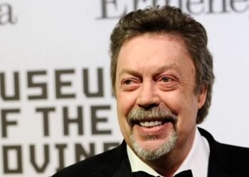Muere el legendario actor Tim Curry a los 80 años, según TMZ