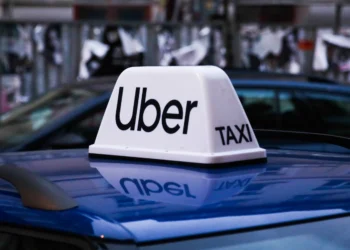 Uber debe pagar 40 millones de dólares por muerte de joven abandonada en autopista de EEUU
