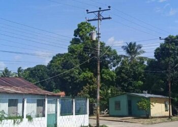 Explosión de transformador deja sin electricidad a tres sectores en McGregor