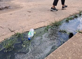 Alcalde de El Tigre atribuye colapso de cloacas en Inavi a un problema estructural
