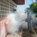Inician en Arismendi plan masivo de fumigación en planteles educativos ante el inicio del año escolar