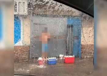 Portocruzanos aprovecharon la lluvia de este jueves para abastecerse de agua