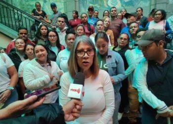 Dentro de sus peticiones solicitan el pago de las evaluaciones, el cual les pagaron por última vez en 40 Bs
