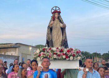 Con fervor y solidaridad parroquia Santa Rosa de Lima celebró a su Patrona
