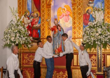 En el municipio Libertad iniciaron las festividades en honor a San Mateo Apóstol con la bajada de su imagen