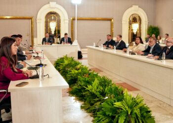 Chavismo y oposición avanzan en el segundo ciclo del diálogo, centrado en libertades políticas y reforma judicial