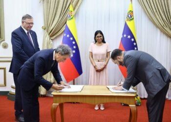PDVSA firma un memorando de entendimiento con filial de TotalEnergies para cooperación