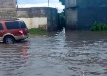 Lluvias en Cumaná generaron anegaciones, cortes de luz y tres personas lesionadas