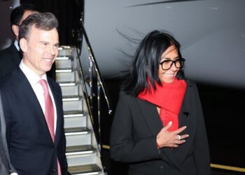 Delcy Rodríguez llega a EE. UU. para la Asamblea General de la ONU y su reunión con Donald Trump