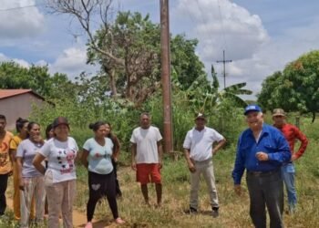 Habitantes de la comunidad indígena Mapiricurito, en Freites, llevan un mes sin luz