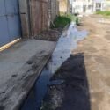 Las cloacas derramadas cada vez ocupan mayor espacio en las calles de La Encantada