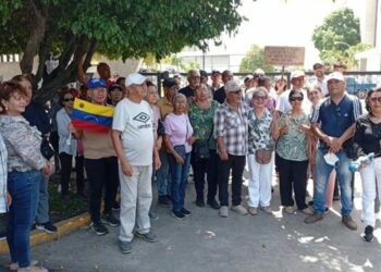 Jubilados de la Cantv protestaron ante falta de respuesta de los patronos