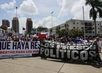 ONU califica de "cosméticos" los cambios del gobierno interino y advierte que la represión sigue intacta en Venezuela