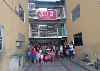 Denuncian lentitud en proceso de aprobación de créditos para afectados de Parque Vidoño (+Fotos)
