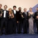 'Widow's Bay' arrasa en unos Emmy que honran la partida de grandes estrellas de Hollywood (+Fotos)