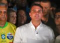 Este miércoles, aterrizó en Miami acompañado de su esposa, Fernanda Bolsonaro, y de sus dos hijas