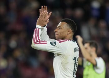 La victoria deja la liga más comprimida, con el Barça como líder, pero con el Atlético de Madrid a dos puntos y el Real Madrid, tercero, a tres