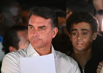 Flávio Bolsonaro tras su derrota en Brasil: «Voy a pedir la anulación de esas elecciones»