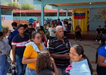 1.424 proyectos fueron sometidos a votación en Anzoátegui en la Consulta Popular de este domingo 