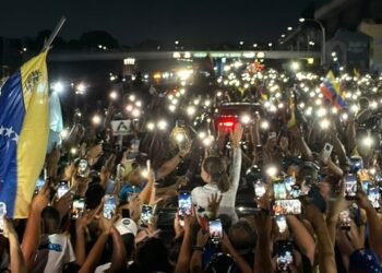 Analistas aseguran que la llegada de María Corina Machado abre un nuevo momento político y acelera la transición en Venezuela