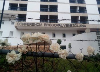 CEV exige un acuerdo educativo y alerta sobre el colapso de los servicios de salud en Venezuela