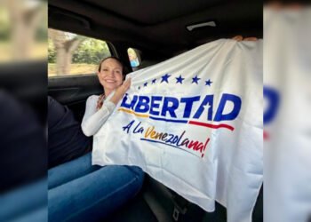 María Corina Machado agradece el apoyo ciudadano durante su recorrido por el estado Yaracuy