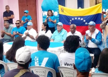 Omar González Moreno junto a dirigentes de Vente Venezuela en la zona centro de Anzoátegui