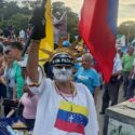 Los asistentes, concentrados en los alrededores de los accesos a la UCV, corearon consignas a favor de Machado