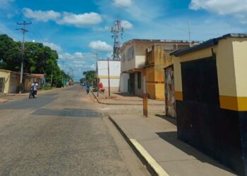Apagones perdonan a unos sectores y castigan a otros en El Tigre (+Fotos)