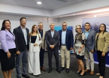 Los legisladores del Clebne, junto con representantes de Fedecamaras Nueva Esparta