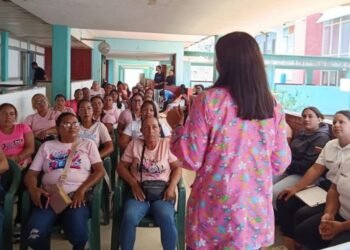 En Playa Grande realizan jornada con ecos preventivos para detección temprana del cáncer de mama