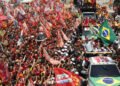 Ambos candidatos reunieron hoy a decenas de miles de personas en la recta final de la carrera presidencial