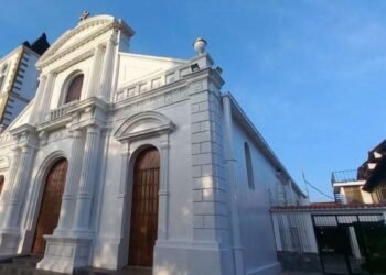Diócesis de Barcelona confirmó  la detención de dos sacerdotes