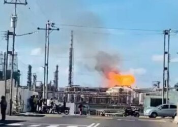 Se registró un incendio en la Refinería Cardón, ubicada en Falcón