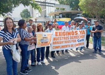 Jubilados de la Cantv: No podemos aceptar que la empresa nos haya quitado el 25% del bono (+Fotos)