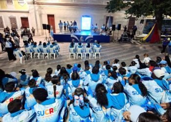Sucre abanderó a su delegación para los IV Juegos Nacionales Comunales