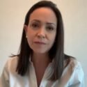 María Corina Machado dice que la paz en Colombia depende de la democracia en Venezuela