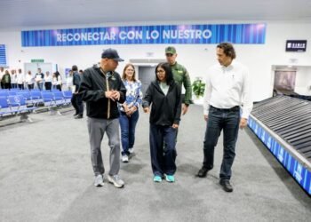 Delcy Rodríguez inauguró Terminal Temporal de Desembarque Nacional en el Aeropuerto Simón Bolívar