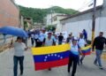 Gremios marcharon en Carúpano para apoyar peticiones salariales al gobierno nacional (+Fotos)