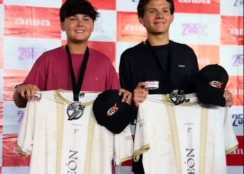 Anzoatiguense Pedro Camacho conquista dos títulos en cita nacional de tenis de playa