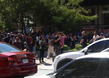 Amenaza de tsunami en varios puntos del Pacífico americano tras terremoto de 7,7 en Panamá