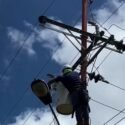 Instalaron transformador en comunidad de Mapiricurito tras pasar un mes sin luz