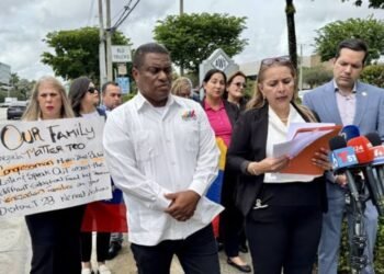 Venezolanos en EE.UU. avisan que movilizarán el voto ante "sufrimiento" por deportaciones